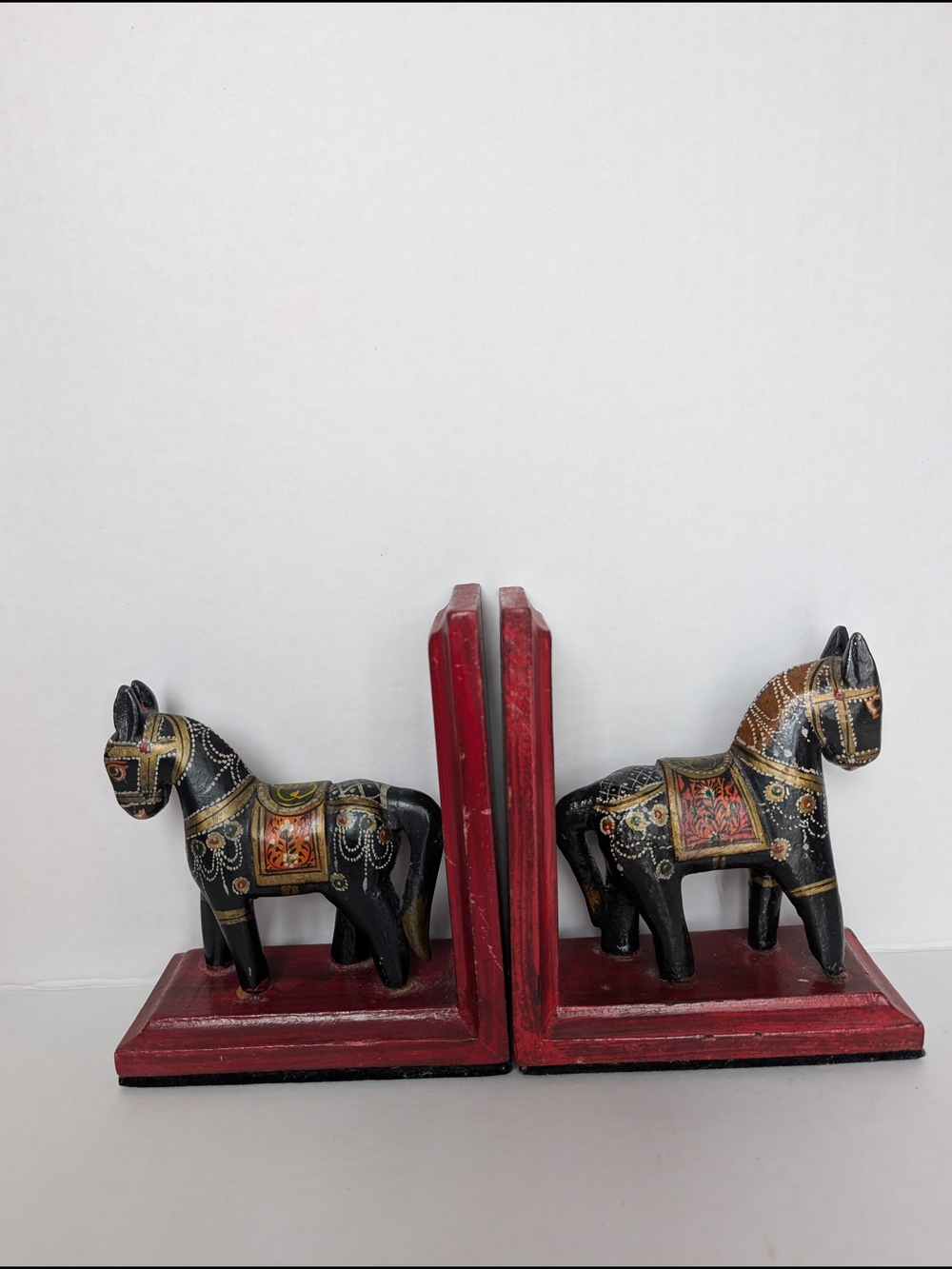 vintage Indian folk art (Rajasthani) hand-carved wooden horse bookends